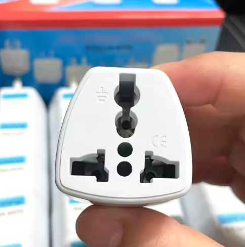 MULTI PLUG 10A UNIVERSAL ADAPTER